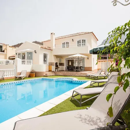 Casa Jade Вілла Адехе